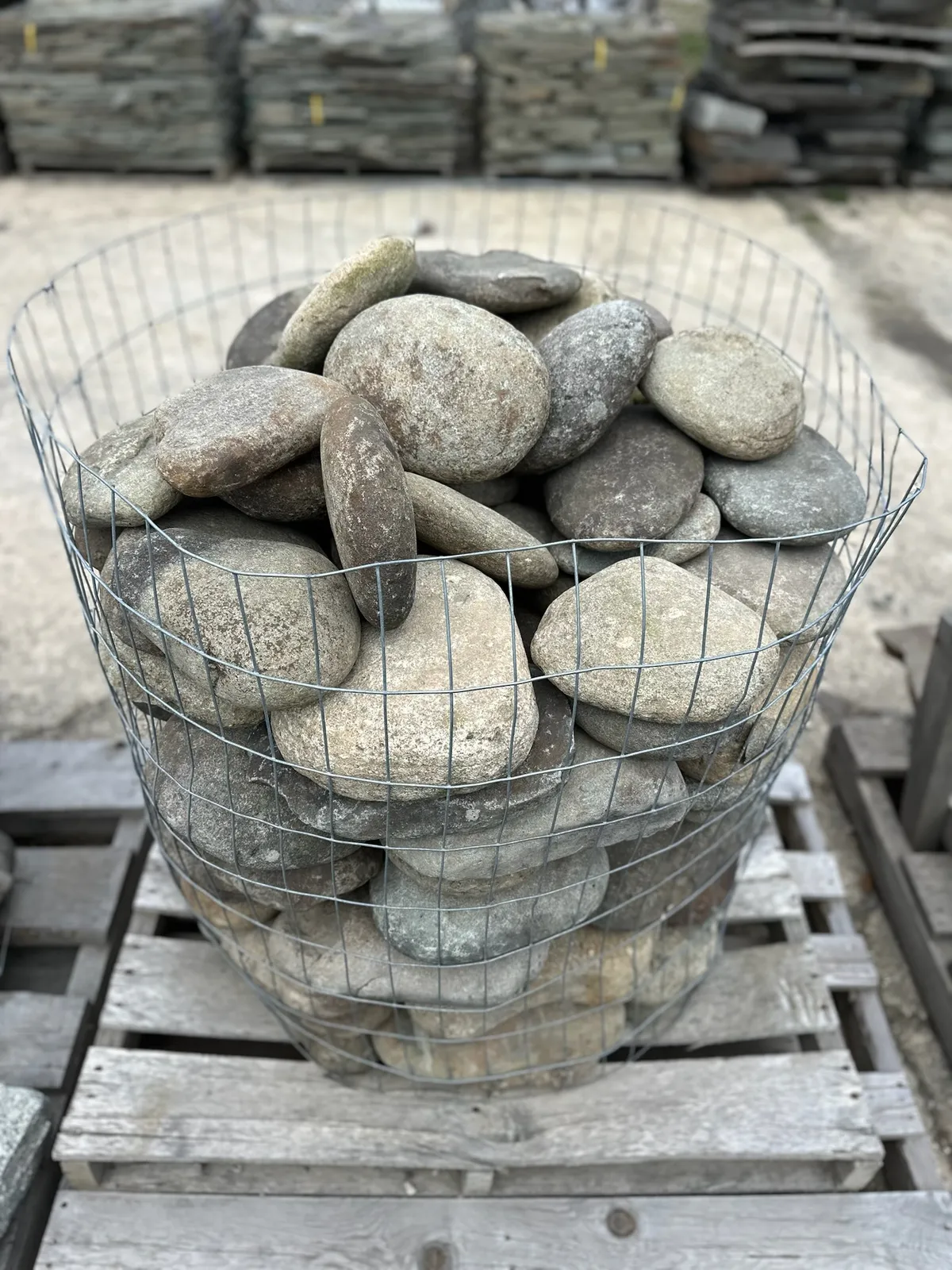 Landscape & Mason Supply | Mulch, Stone, Gravel Delivery Suffolk